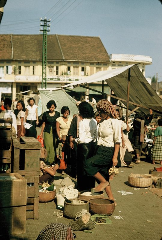 market-in-manila-photo