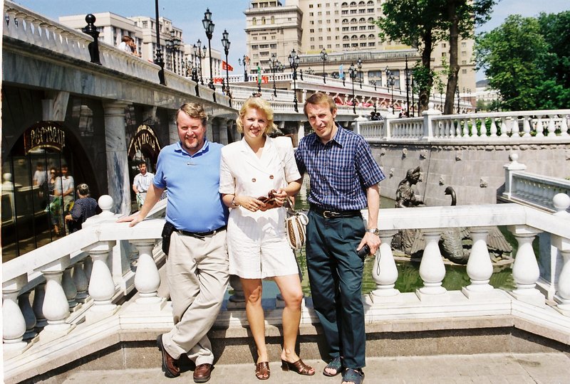 Bob with his Russian host and spouse