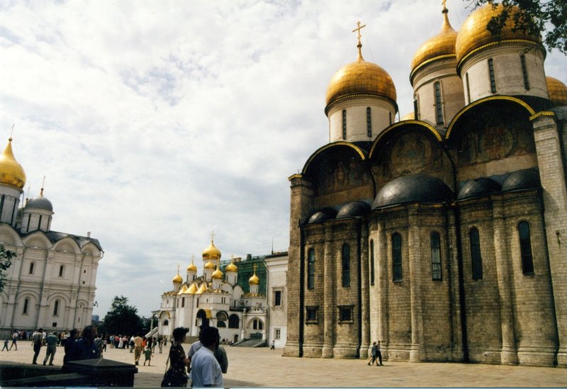 More churches in the Kremlin