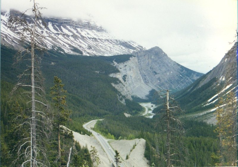 Icefields Parkway from Jasper to Banff
