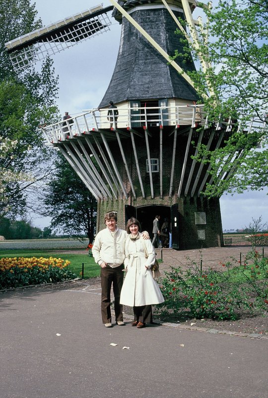 Bob and Linda at Keukenhof in 1978