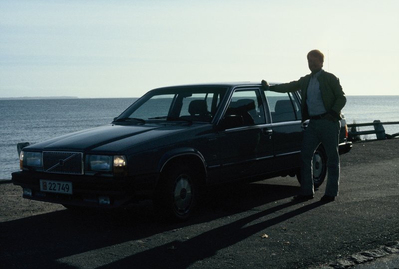 Bob with our Volvo on Romo beach