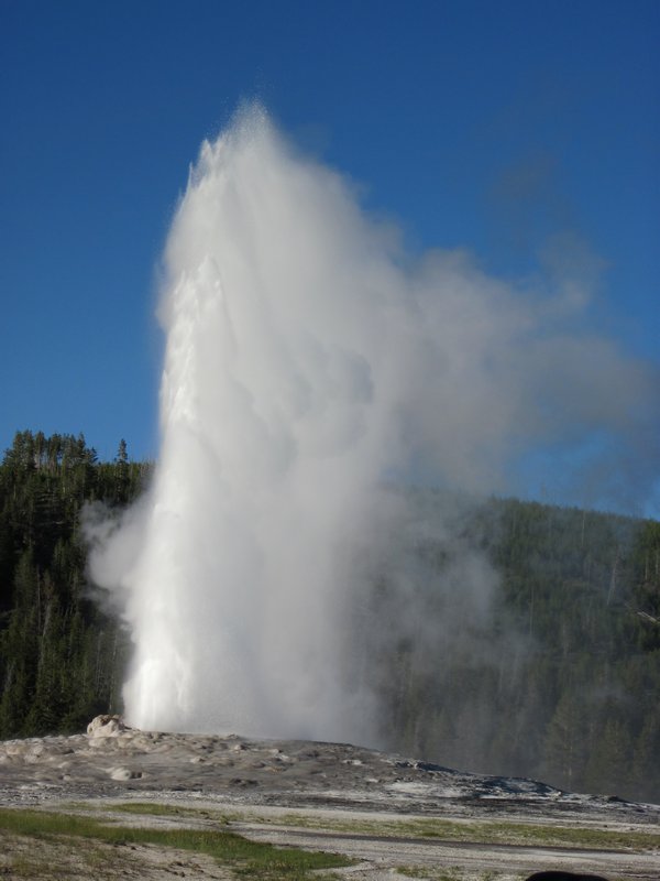 Old Faithful erupting every 93 minutes or so