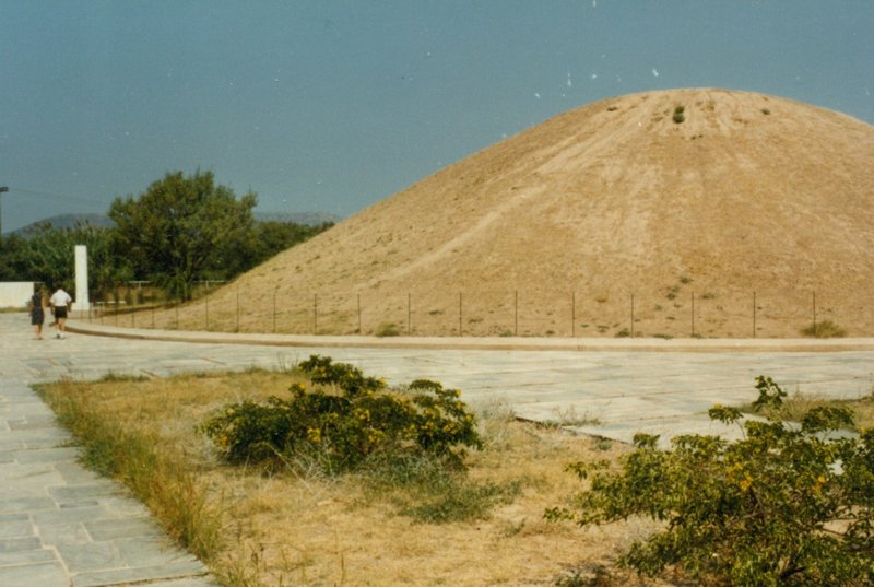 Monument and mound at Marathon