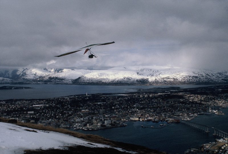 Hang gliding from Tromso's mountain
