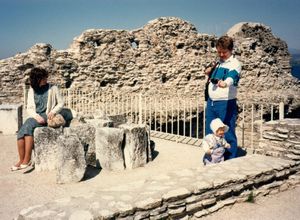 Linda, Bob and Tamara at the Roman palace in Sirmione