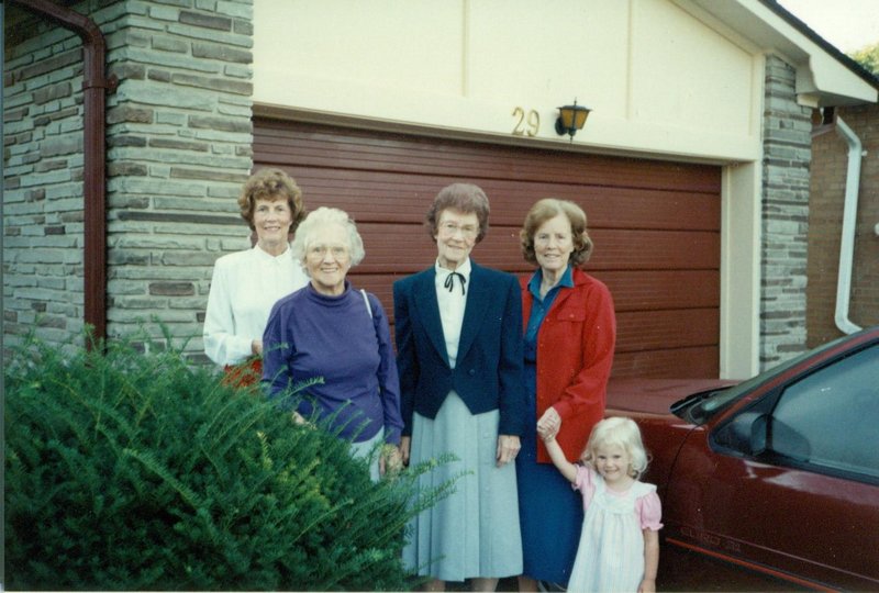 Aunties Jean, Beulah, Marge and Mom with Rosanna in Toronto