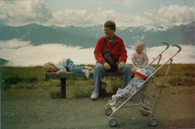 Bob with Tamara, Rosanna and WIll on Hurricane Ridge at the Olympic National Park