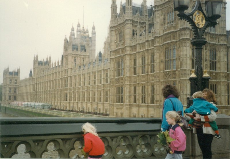 Rosanna, Tamara, Kathy, WIll, and Linda at the Houses of Parliament