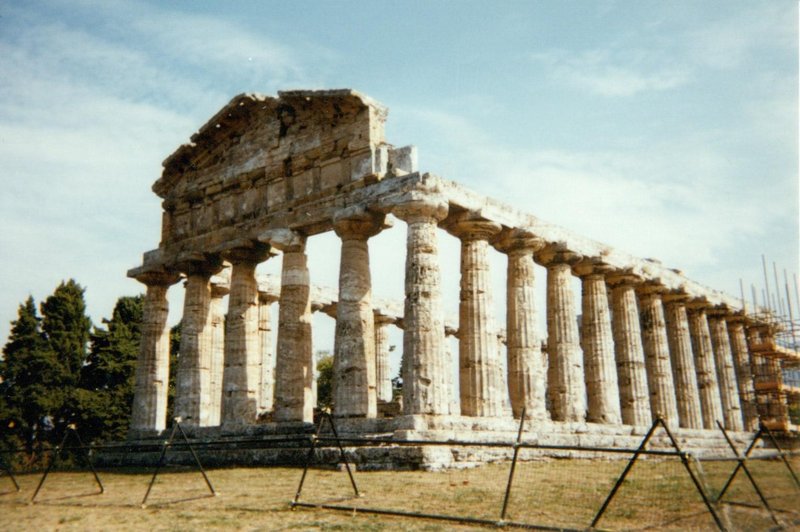 Greek temple in Peastum