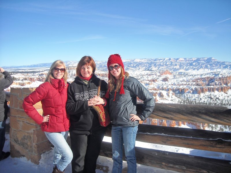 Rosanna, Linda and Tamara at Bryce Canyon NP