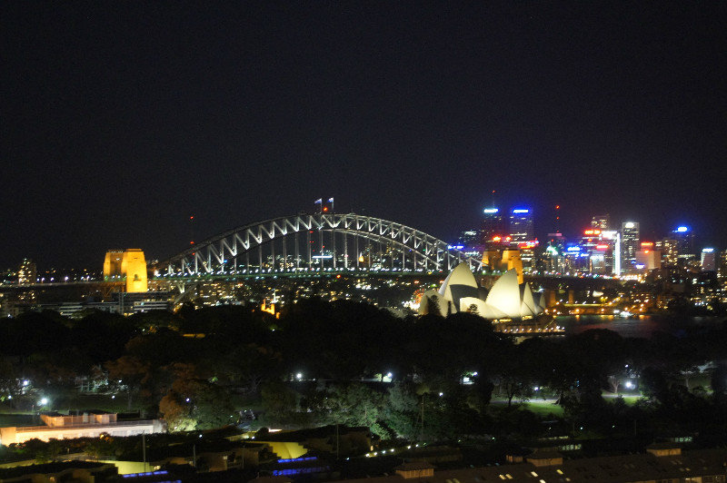 Sydney - the view from Rachels balcony at night