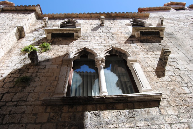 Windows of a Venetian Palace built inside Diocletian's Palace