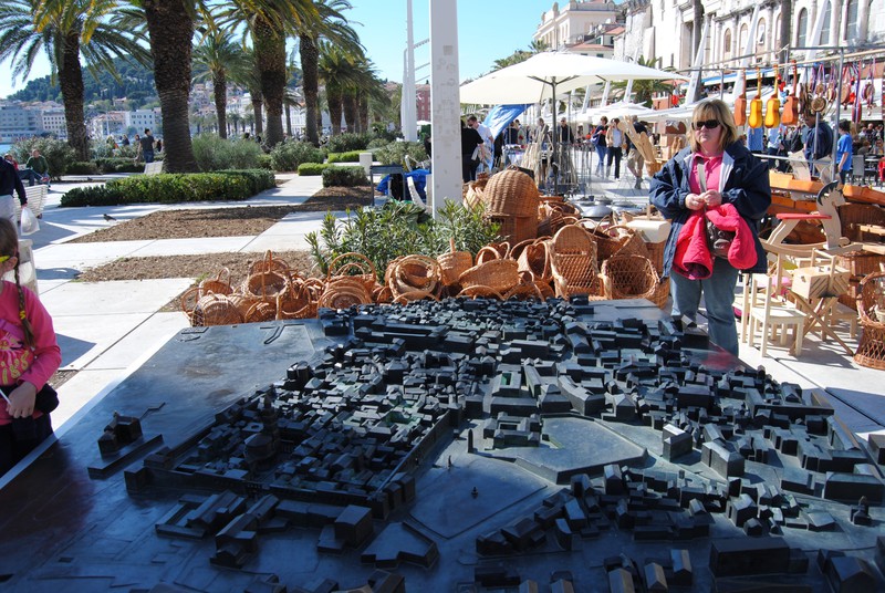 Model of the city and vendor's along the Riva, the promenade between Diocletian's Palace and the Adriatic Sea
