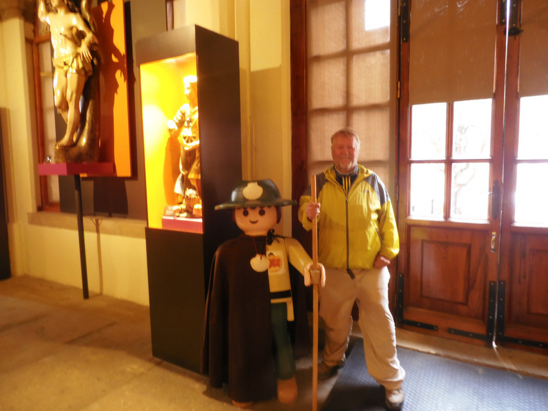 Lego pilgrim and real pilgrim in Santa Domingo de la Calzada cathedral