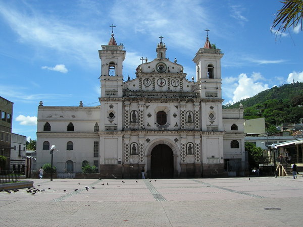 Iglesia, downtown Tegus