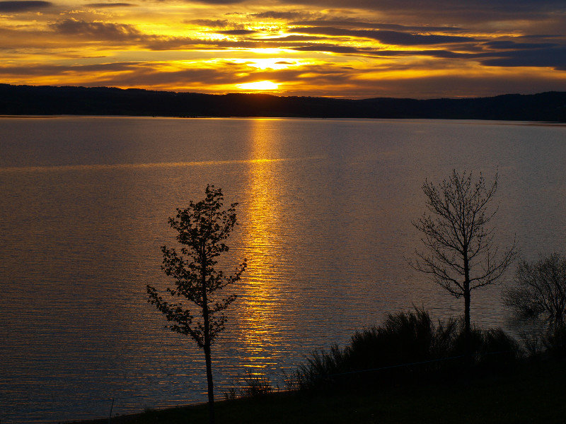 Sunset Lac de Naussac