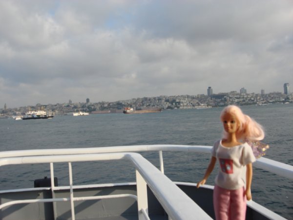FRANGIE'S 1ST GLIMPSE OF ISTANBUL