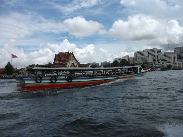 ferry cross Chao Phraya.