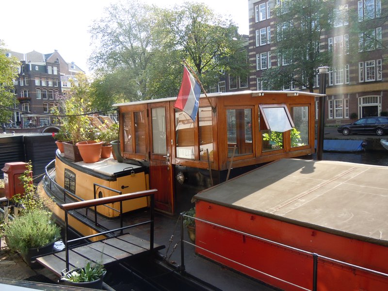 Sustainable House Boat