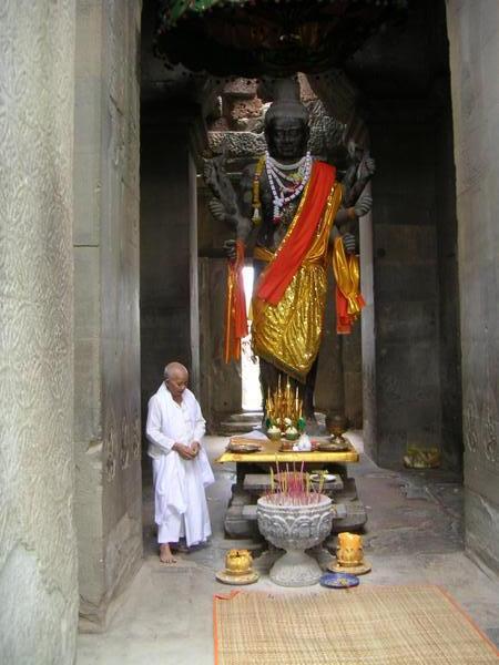 Statue Of Vishnu