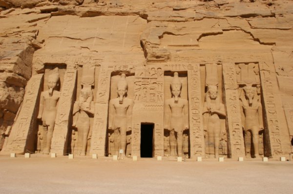 Nefertari;s temple