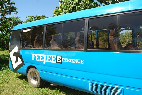 Feejee Experience Bus