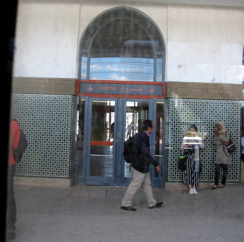 platform at Kenitra station