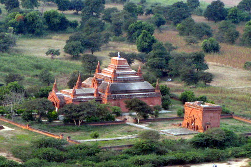 Pyathatgyi Temple 2