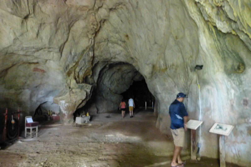 Pak Ou Upper Cave