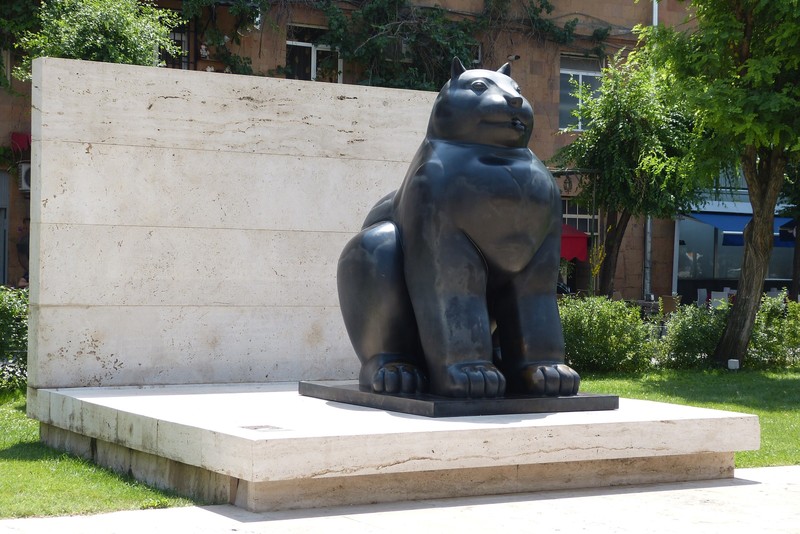 Fat cat statue