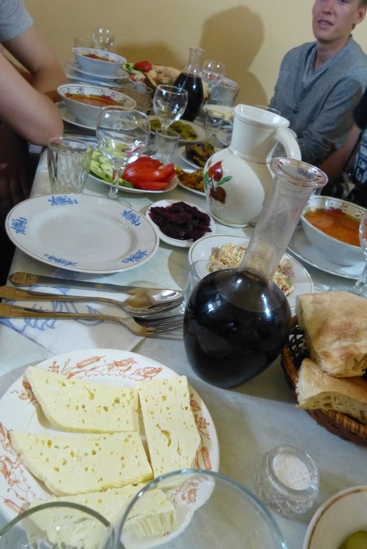 Lunch in Kazgebi