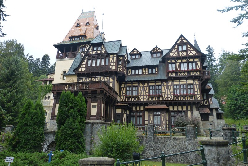 Pelisor castle