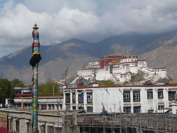 Potala Palace in background