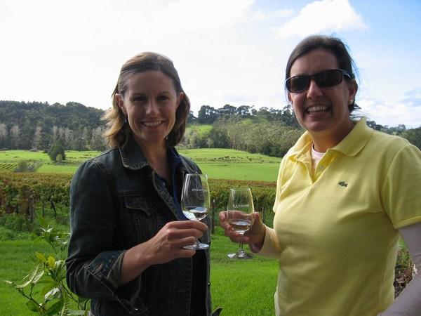 Cheers to NZ vino!