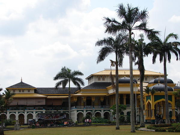 Istana Maimon, Medan