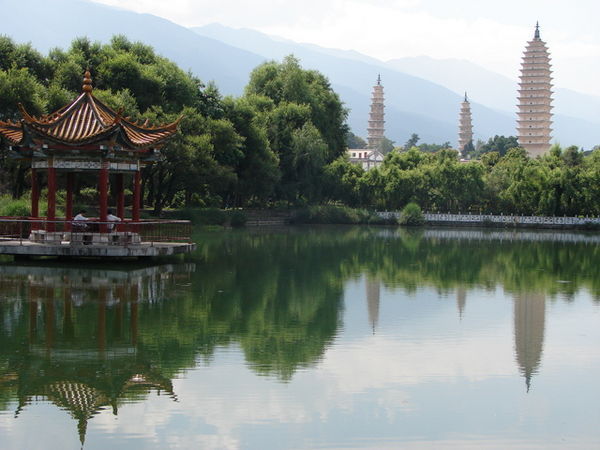 Three Pagodas, Dali