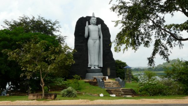 Blessing Buddha on road to Polonnarurwa