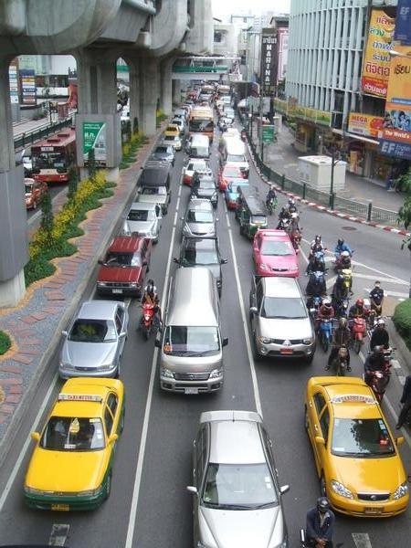 traffic in downtown bangkok