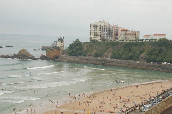 biarritz beach