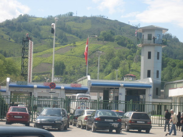The Georgian - Turkish border post