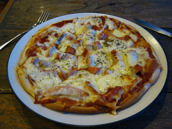 the sausage pizza...