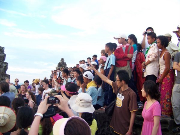 Crowd at Bakheng