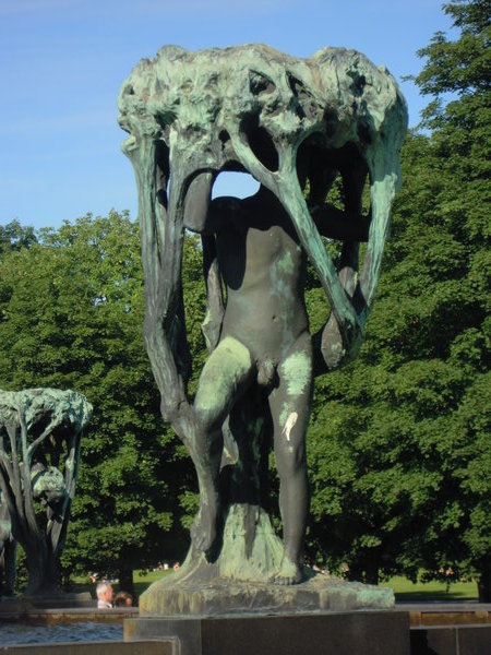 Weird sculpture Vigeland park