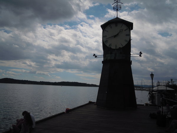 clock in oslos port