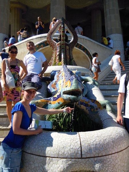park guell frog
