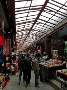 Shopping in the Muslim Quarter