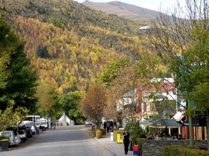 Main Street Arrowtown - and My Beloved "Bonjour" Cafe