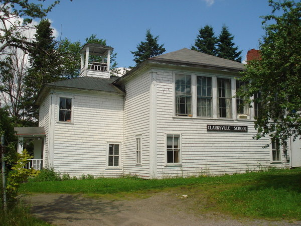 USA - NH & VT - Old School House