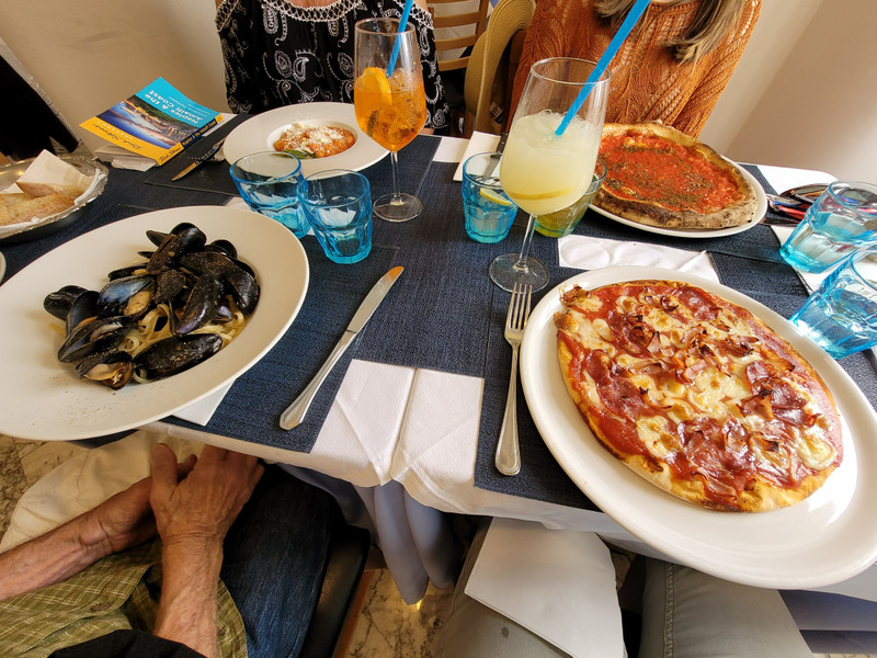 Lunch in Capri Town